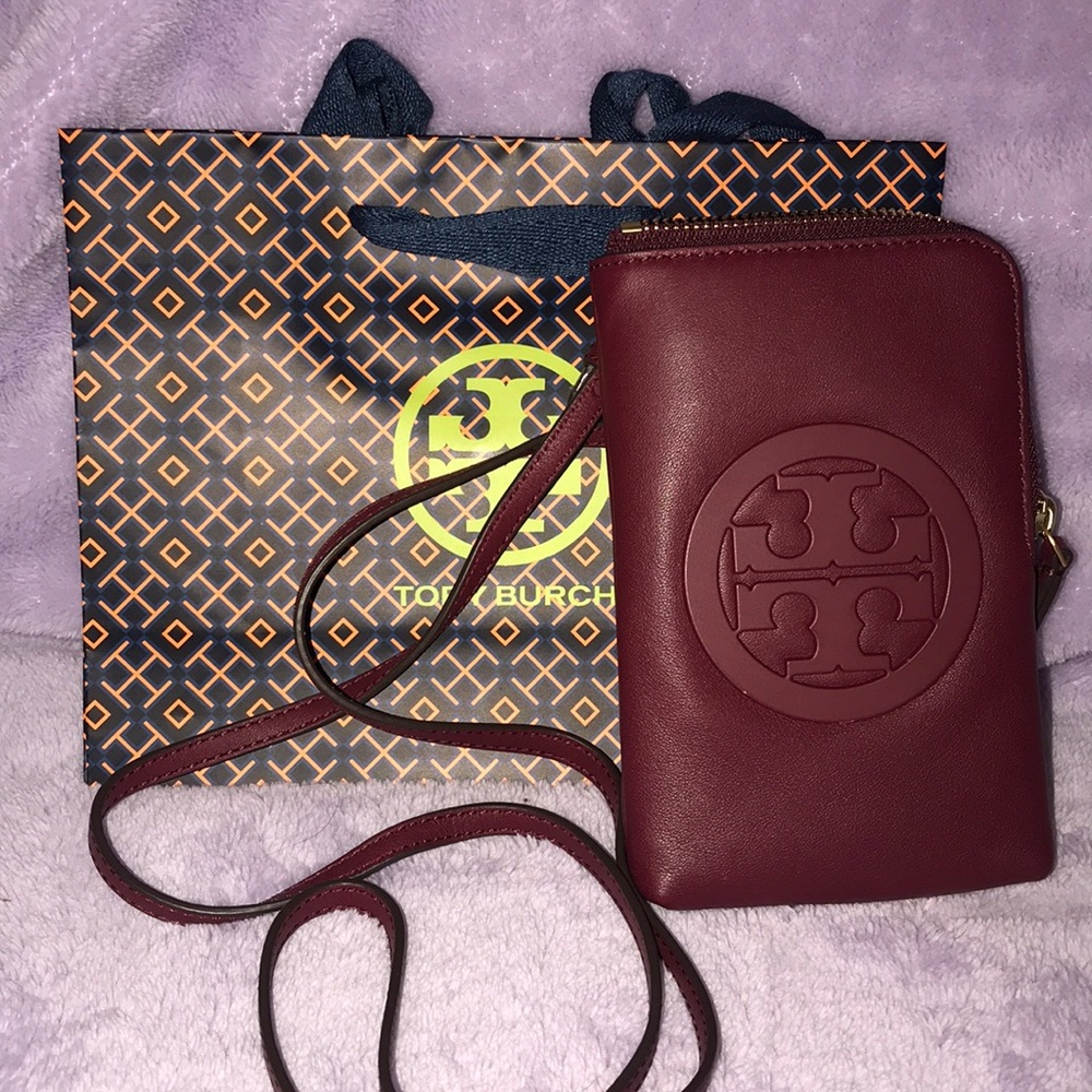 ❤️SOLD❤️Charlie Mini Phone Crossbody in Burgundy